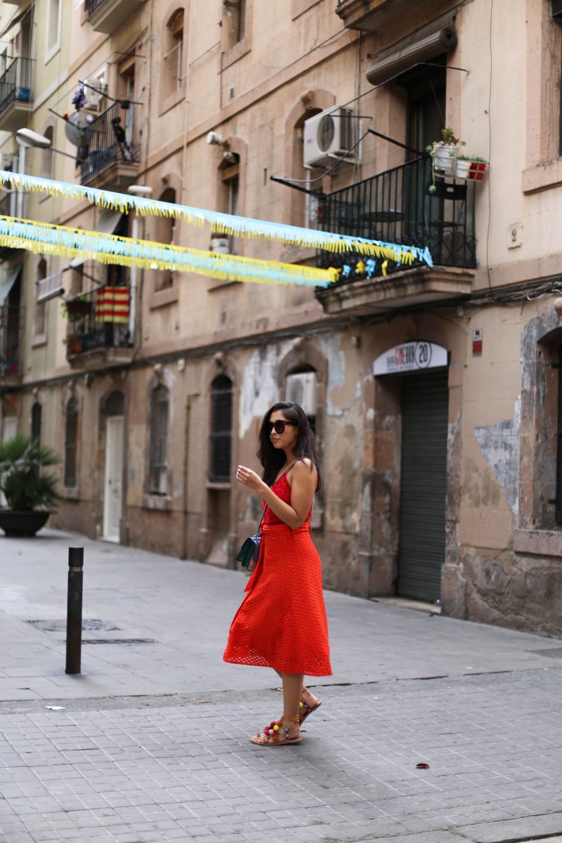 wickelrock - streetstyle barcelona - ootd - sommerlooks 2016 - outfit - edited - pom pom sandalen - parfois tasche